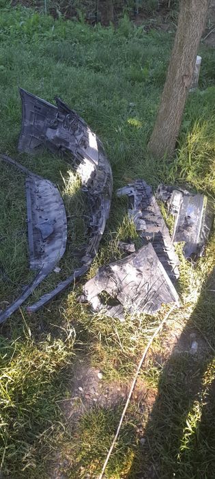 Reparati spoilere auto