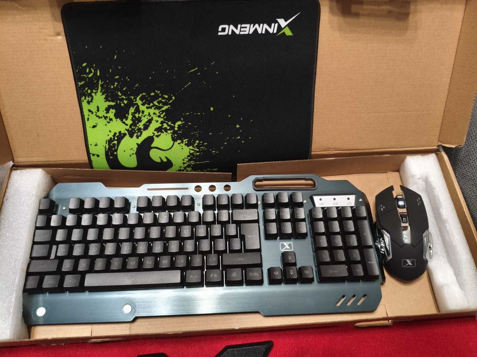 Set Tastatură Mouse GamingMouse pad Wireless,Backlit, Rezistent la Apă