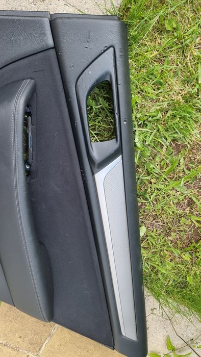 Кора за врата на Субару Аутбек