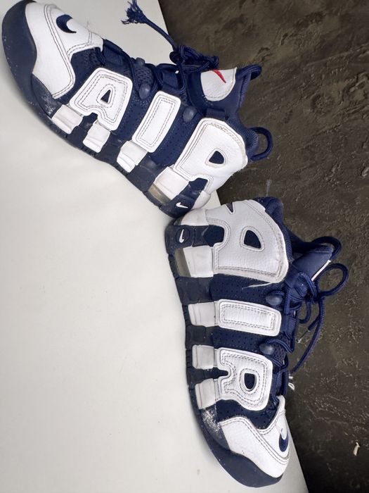 Nike air more uptempo