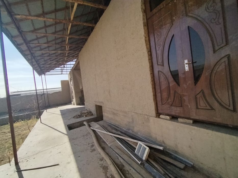 Kumushkonda uy sotiladi