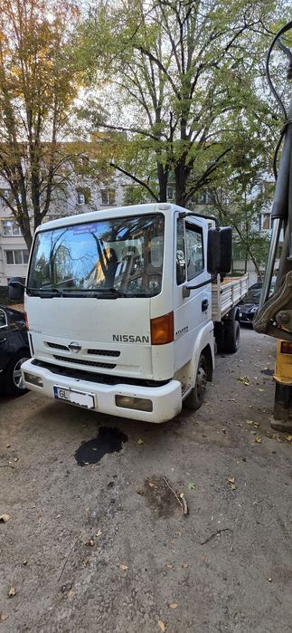 Nissan Atleon 110 Nissan Atleon 110 3.0 diesel Basculabil pe 3 parti