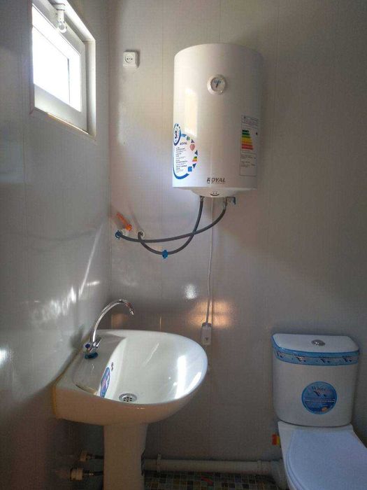 Мобильние домики из контейнеров