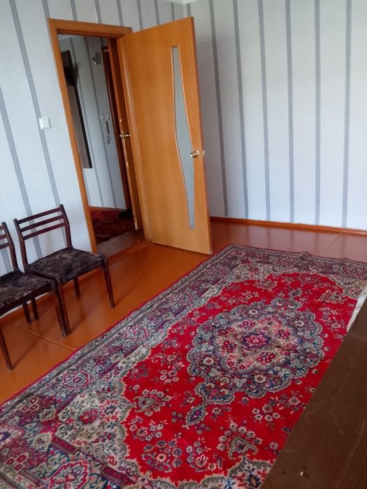 Сдам 2х ком квартиру в самом центре.