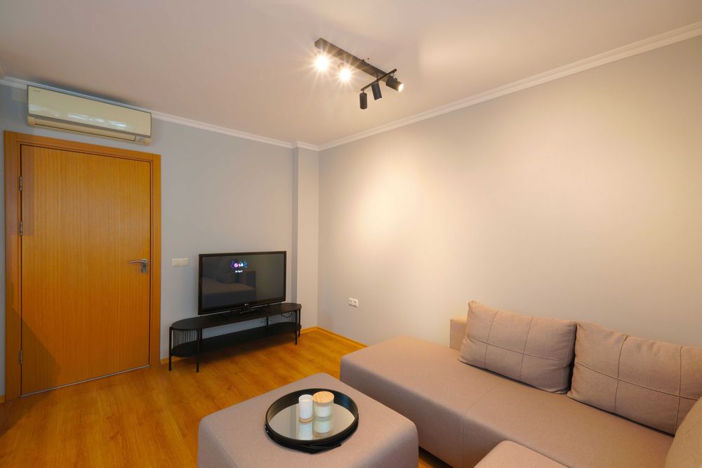 Tристаен обзаведен апартамент. Ремонт. Спортна зала, Чаталджа, ВИНС