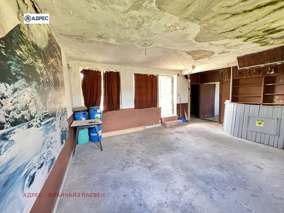 Къща в Ловеч, област-с.Горно Павликене площ 138 цена 20452