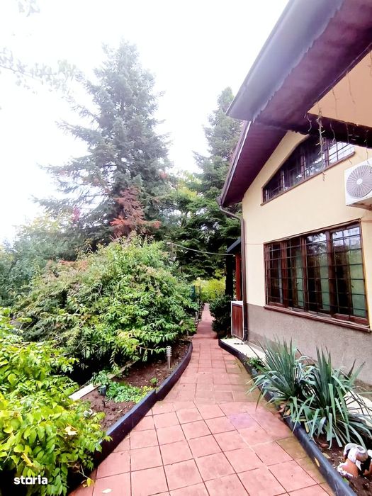 Vila de lux,teren 1000 mp,7 camere,Lac,Parc Dinamic,Sector 6,Militari