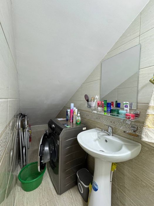 Продается коттедж не далеко от Рисового базара