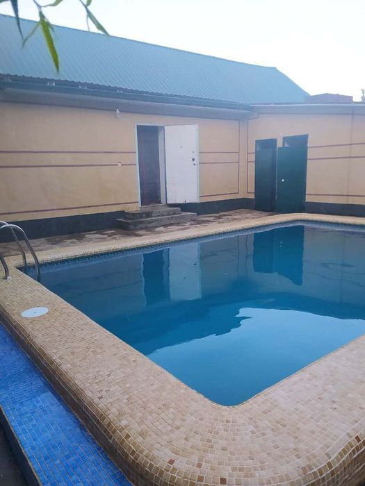 Dacha sotiladi bostonliqda