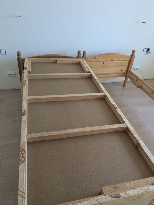 Чамови легла с матрак