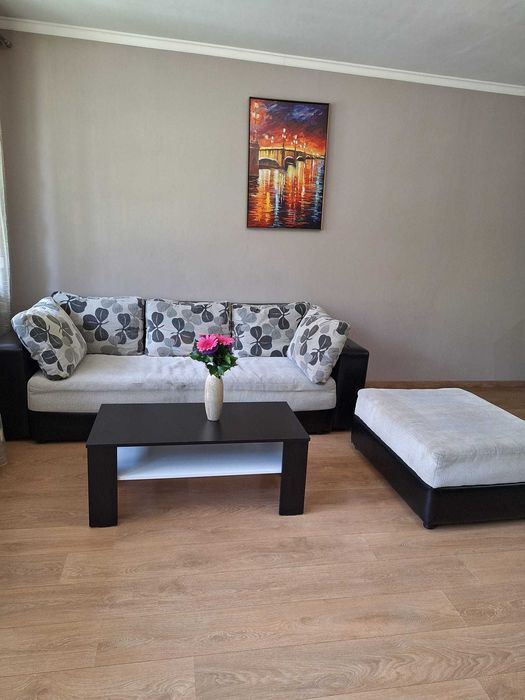 Дава се под наем Двустаен апартамент в София, Витоша - 94 кв.м за 600 € - Снимка #1