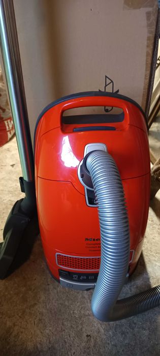 Прахосмукачка Miele