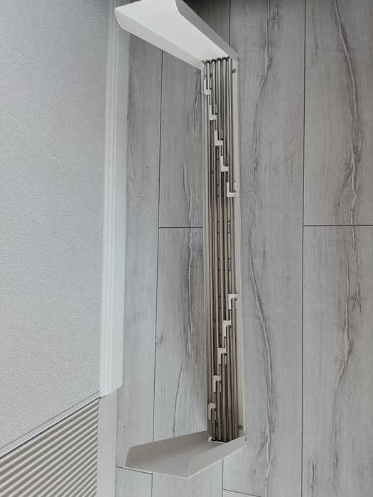 Вешалка настенная для одежды