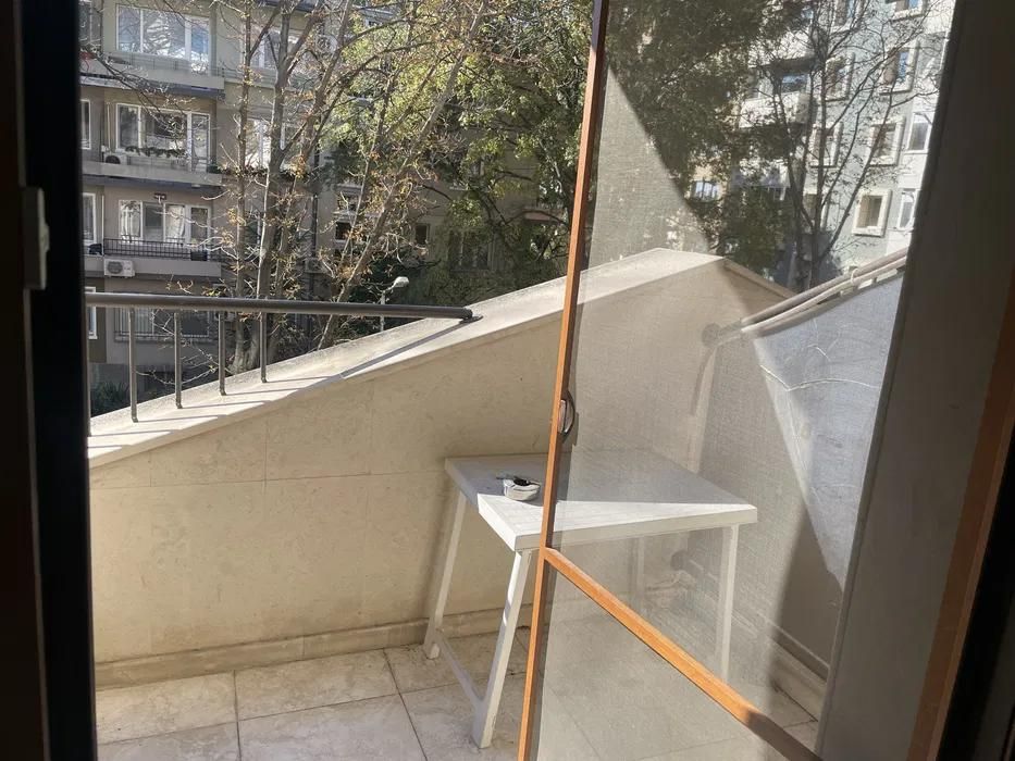 Едностаен апартамент, под наем, Център