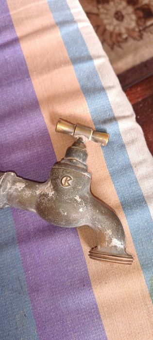 Стара месингова чешма- работеща