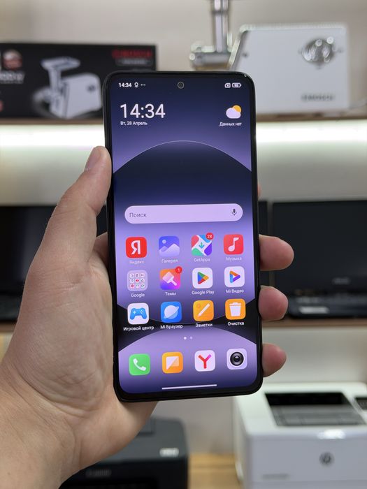 Телефон Redmi Note 14