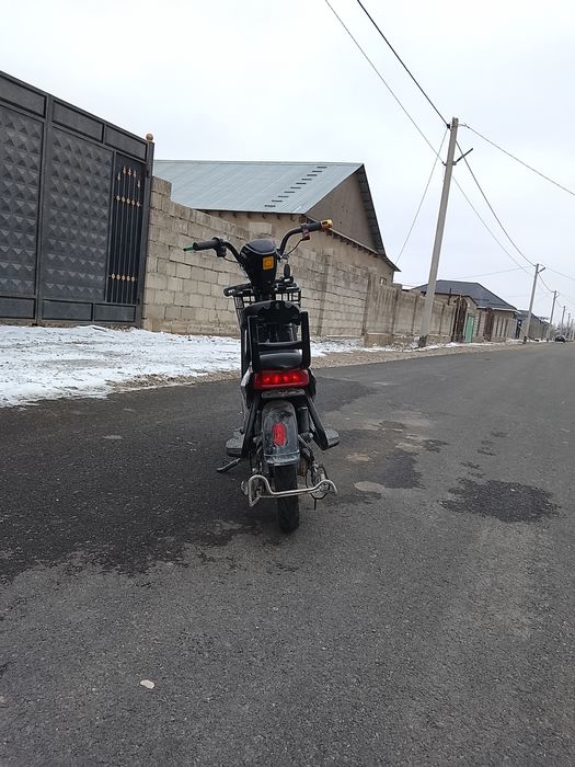 Электро скутер на ходу