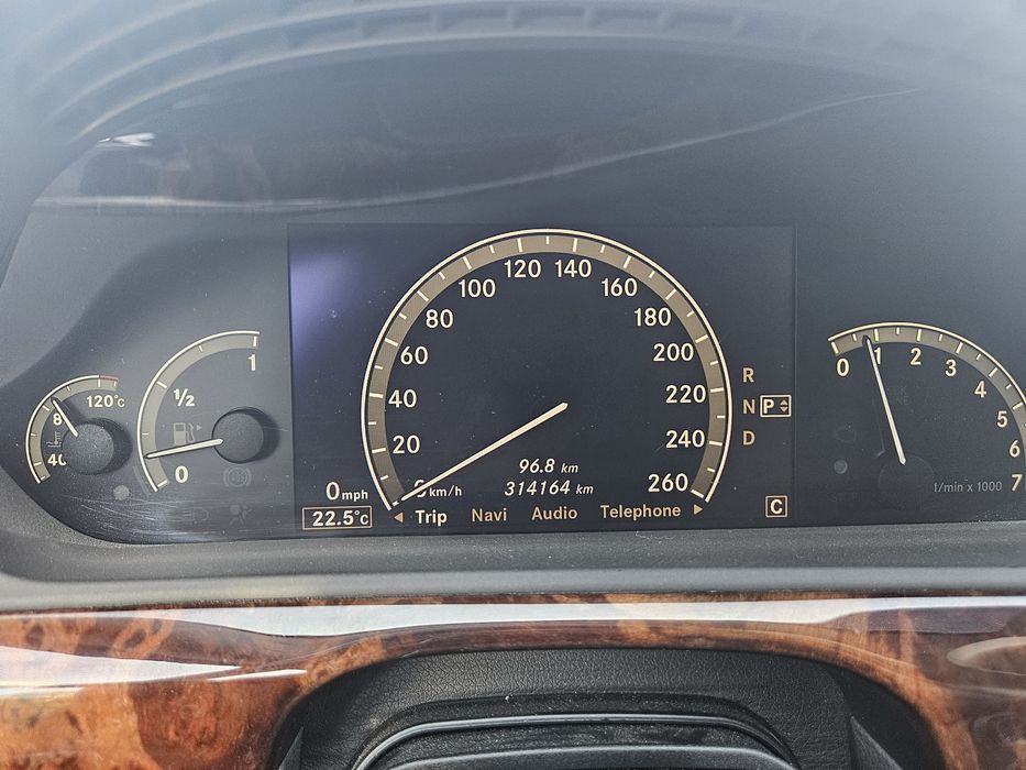 Мерцедес W221 S500