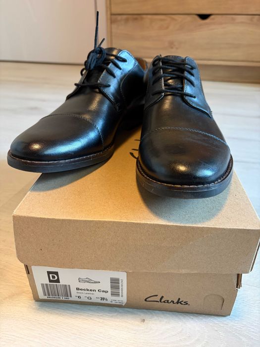 Нови кожени обувки - Clarks