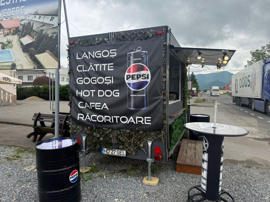 Rulotă comercială complet echipată – gata de lucru!