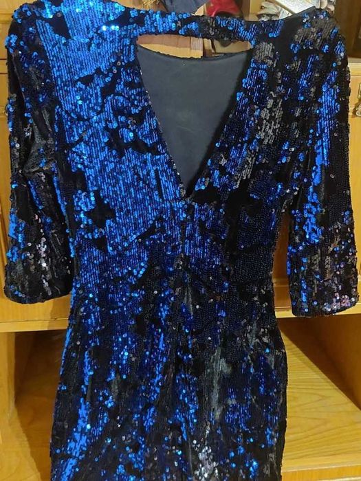 Паетена рокля Зара