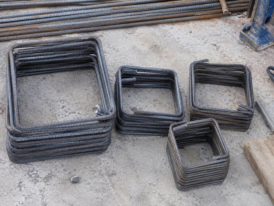 Etrieri din fier beton