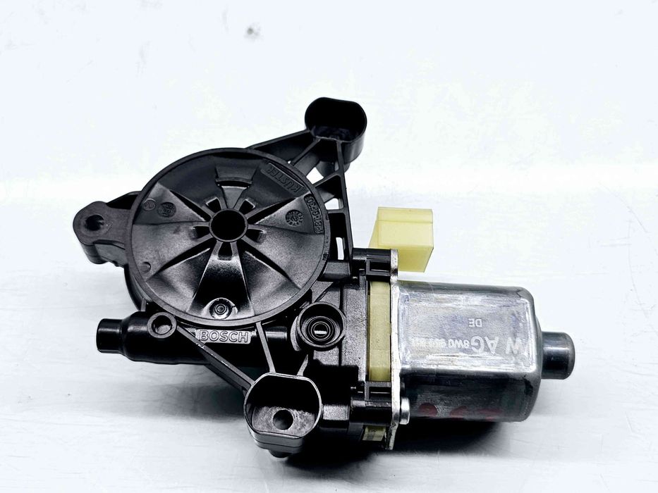 Motoras geam stanga spate Audi A4 (8W2, B9) [Fabr 2015-2023] 8W0959811
