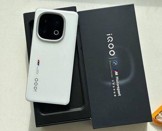 vivo iQOO 13 Snapdragon 8 elite