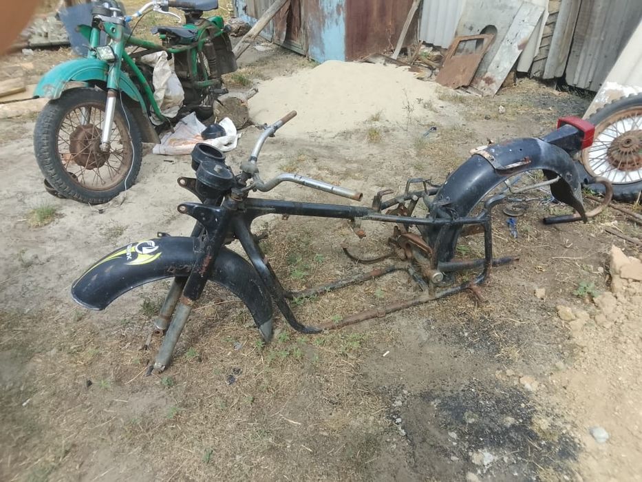 Продам запчасти на Урал