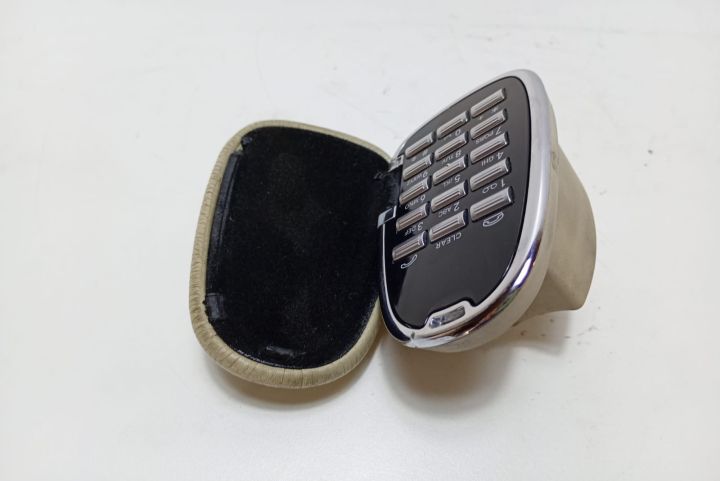 Consola  centrala telefon A2218230050 Mercedes-Benz S-Class W221