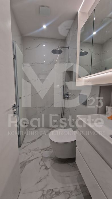 Дава се под наем Тристаен апартамент в Пловдив, Каменица 1 - 80 кв.м за 561 € - Снимка #12