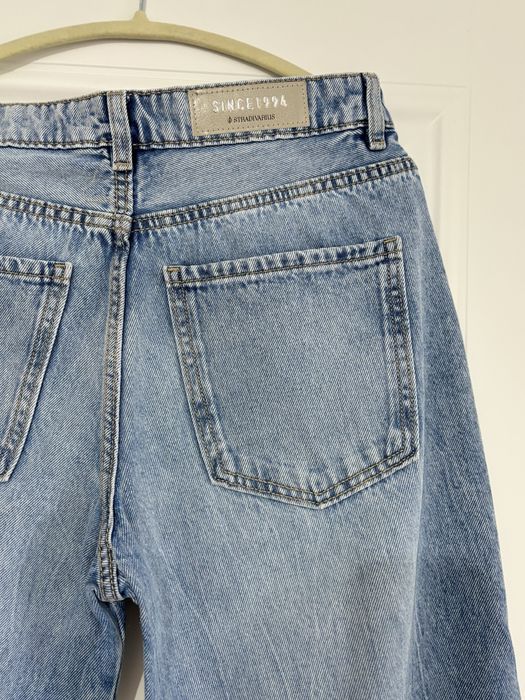 Джинсы Lime, Stradivarius