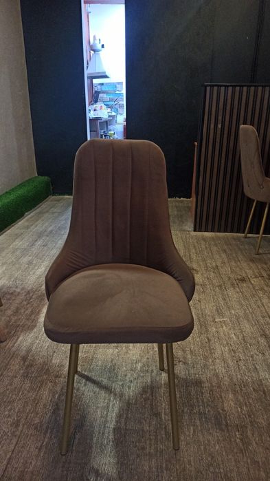 продам стол и стулы