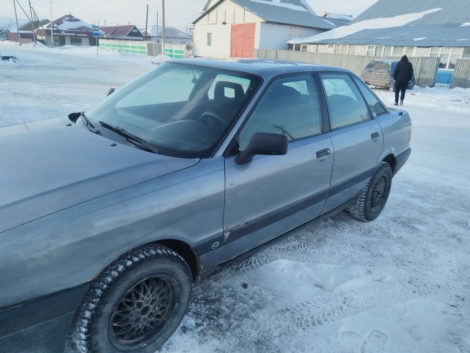 Продам Ауди 80 на полном ходу