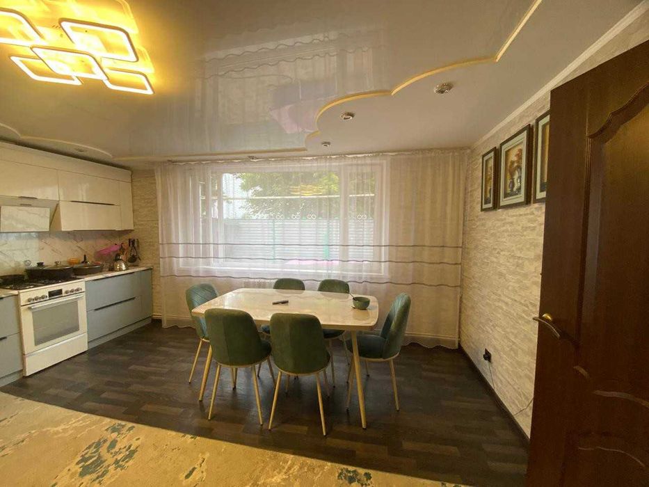 Продам 4 ком дом рн КСК 2000 г.п.