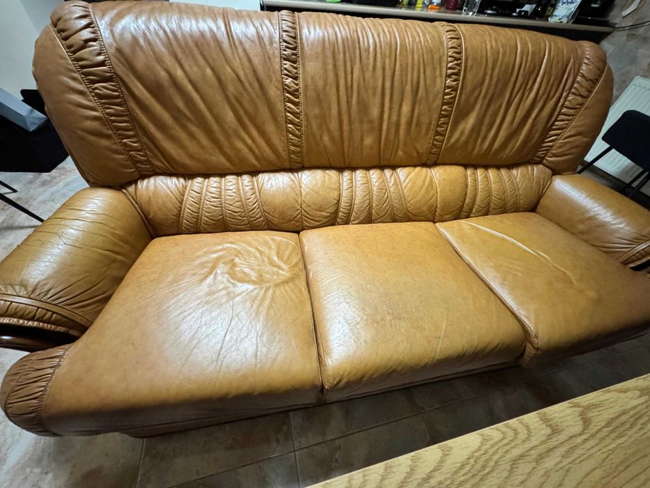 Vand canapea si doua fotolii piele