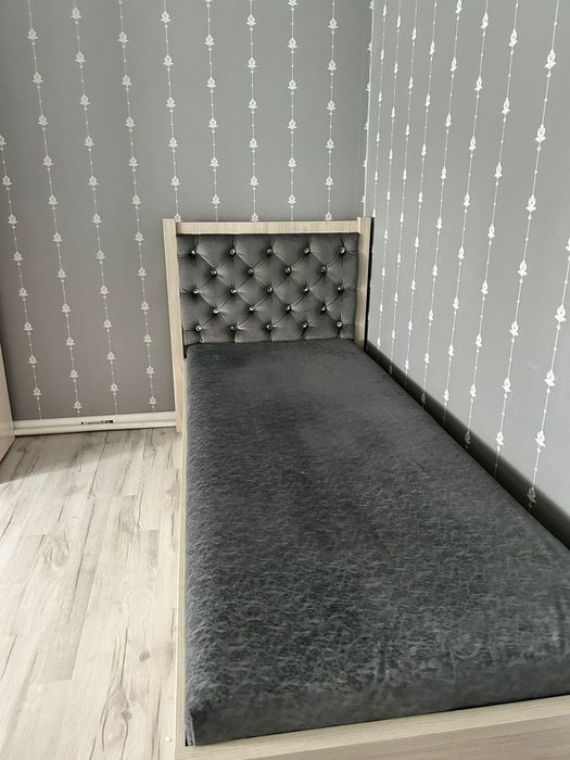 Продам кровать и шкаф с письменным столом