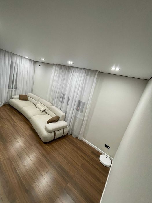 Продам диван,  почти новый