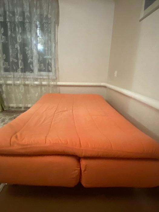 Срочно продам диван