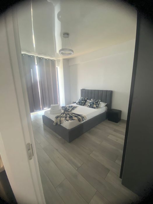 Inchiriez apartament 2 camere termen lung