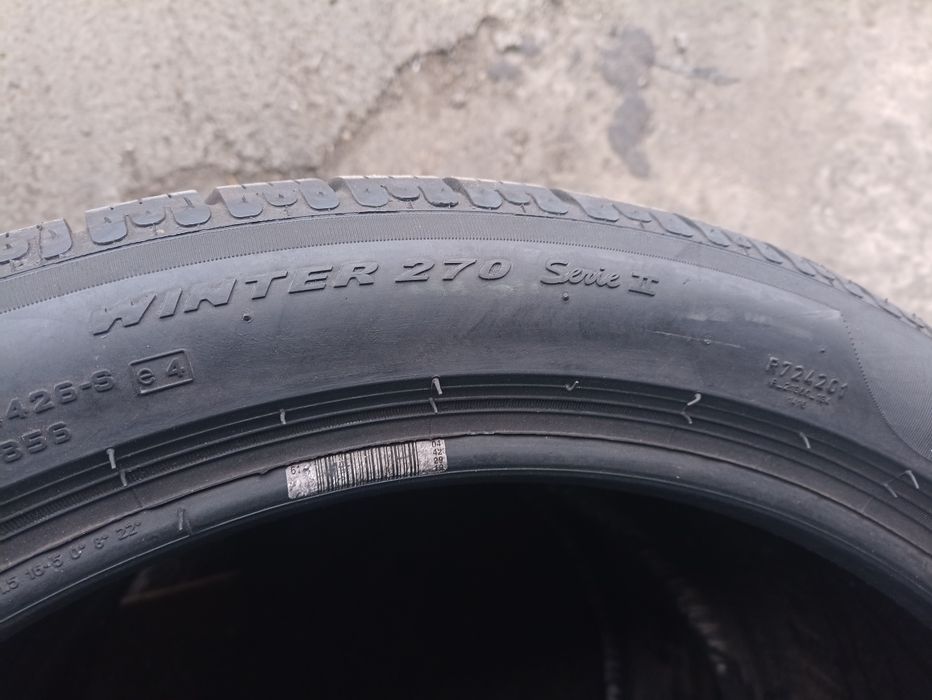 2 anvelope de iarna ca si noi Pirelli 285/35 R20 dot 2219