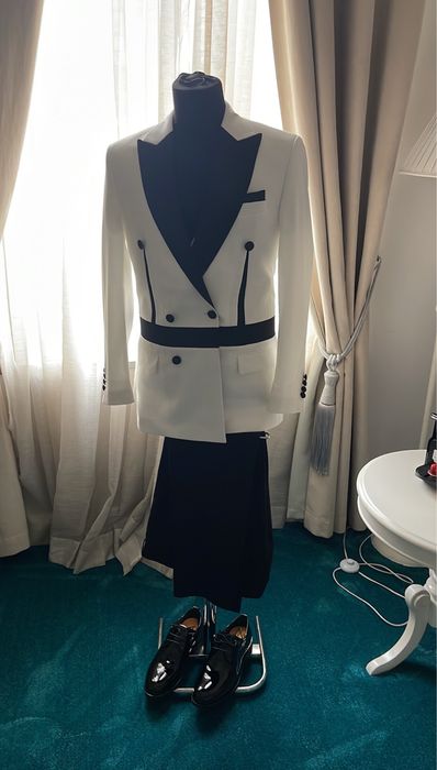 Costum Mire (Rinelli) model deosebit