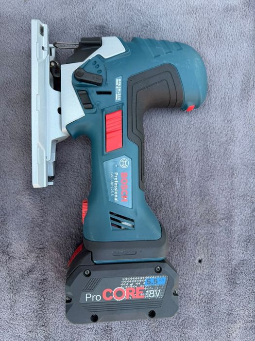 Bosch ferestrau pendular pe acumulator