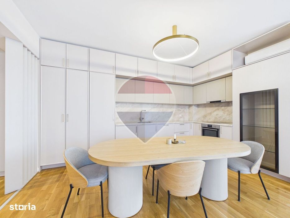 Apartament cu 4 camere de închiriat în zona Agronomie