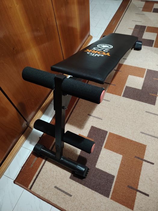 Лежанка за коремни преси.