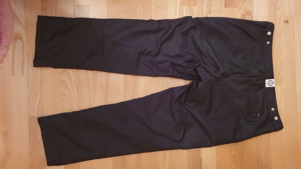 Нови Мустанг Дамски дънки + панталон Tommy Hilfiger