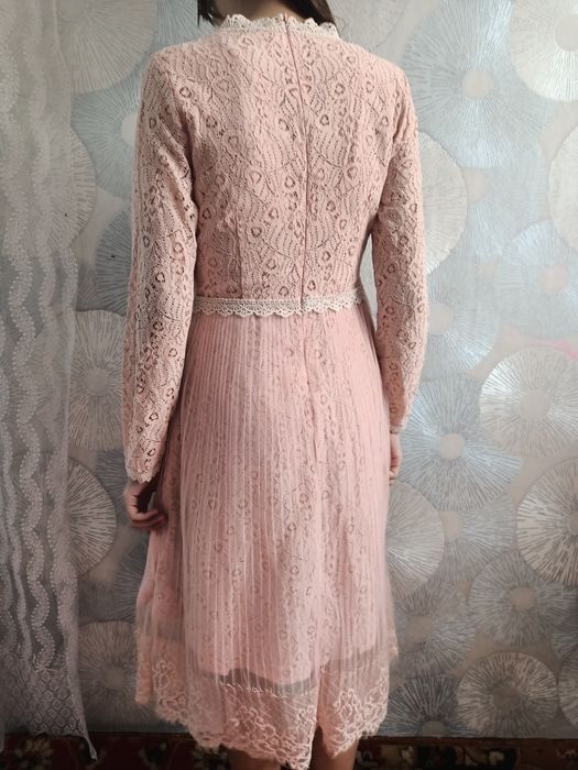 Все платья по 2000 тг