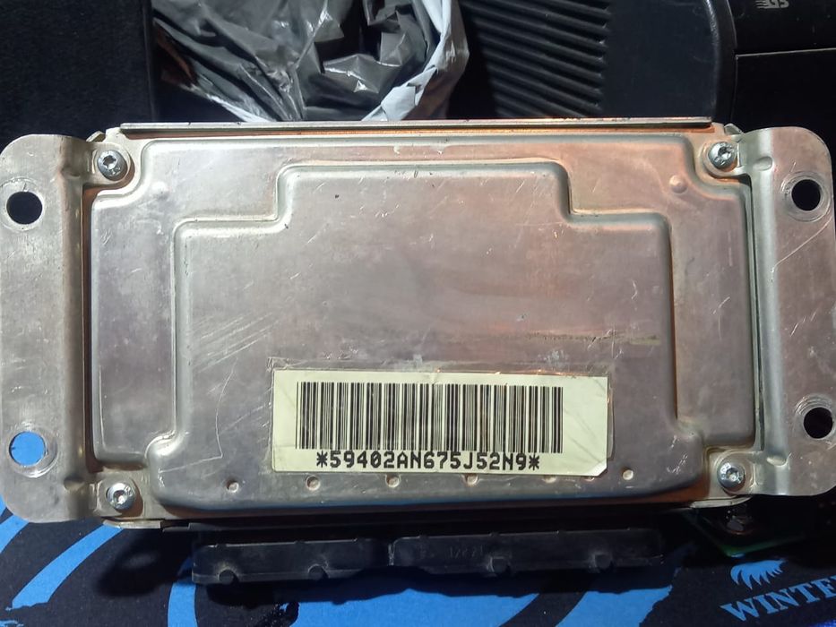 Продам эбу мозг компьютер