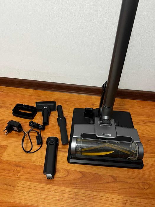 Безкабелна прахосмукачка Shark WV361EU