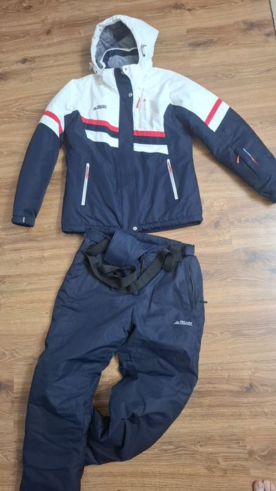 Лыжный костюм женский